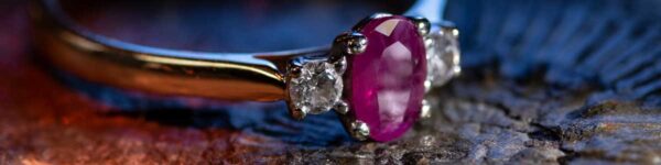 Gold Wedding Ring Photography tips