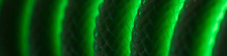How to use macro photography lighting to create dramatic abstract art!