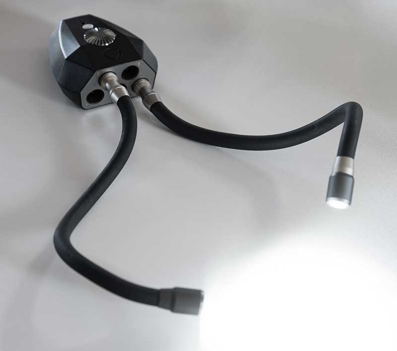 Adaptalux-best-flexible-macro-lighting